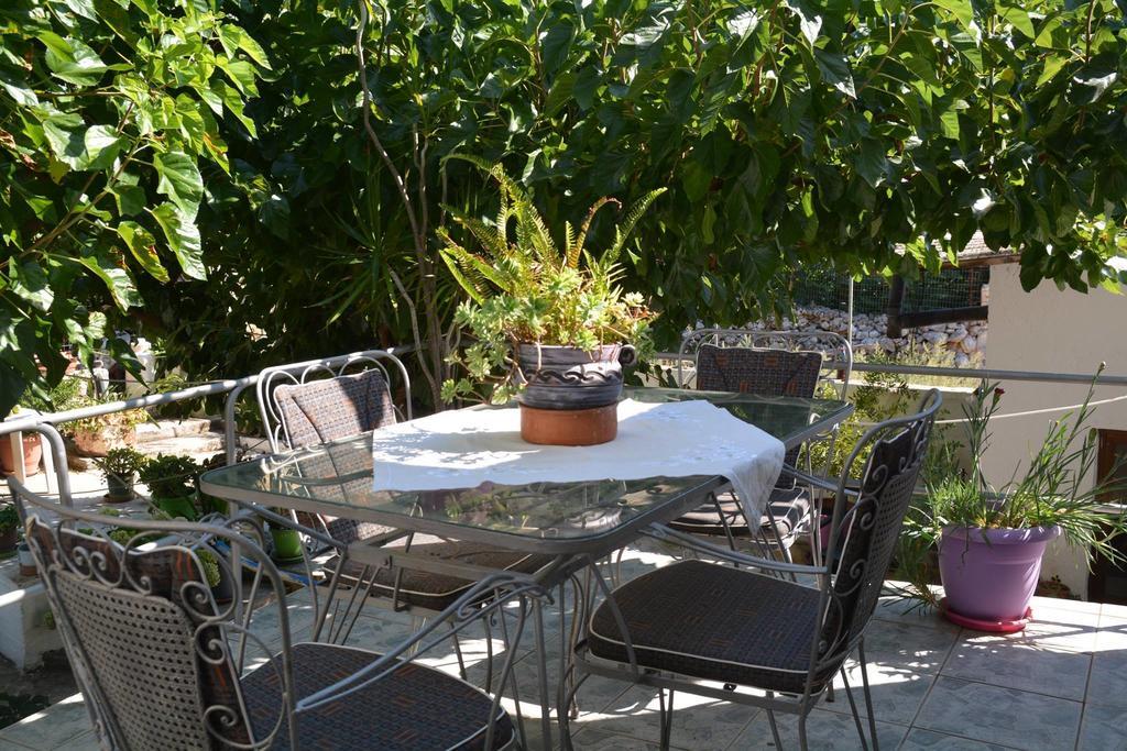 Villa Irini House Arménoi Esterno foto